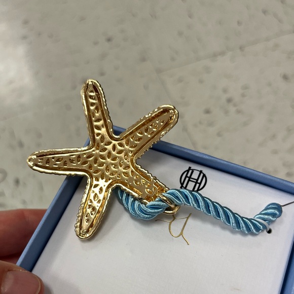 NWT ⚜️🩵⚜️ House of Harlow 1960 Gorgeous Golden tone Star Pendant Cord Necklace - Picture 11 of 11